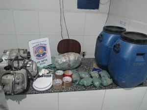 Dupla é presa por tráfico e receptação no Cabo de Santo Agostinho