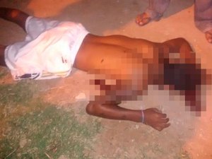 Jovem é executado em frente à residência, em Palmeira  dos Índios