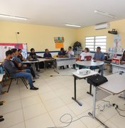 Prefeitura realiza capacitação com técnicos da Secretaria de Educação para implantar ferramenta online