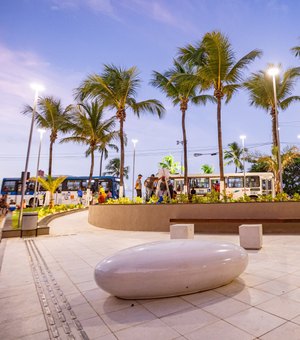 Praça Hélio Vasconcelos é entregue para a população totalmente revitalizada