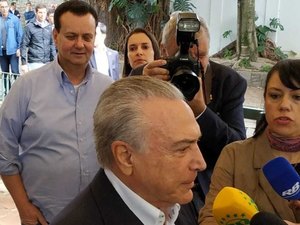 Após votar em SP, Temer diz que transição para novo governo está 'praticamente organizada'