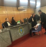 Vítima de estupro desmaia durante julgamento em Arapiraca