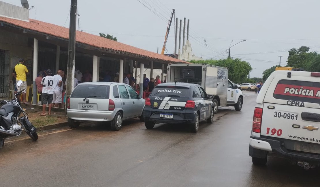 [Vídeo] Homem sofre mal súbito e morre no bairro Canaã, em Arapiraca