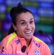 Marta ressalta estilo brasileiro na Seleção e traça caminho para a Copa: 'Um dia de cada vez'
