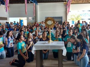 Fiéis lotam retiros em Arapiraca durante carnaval