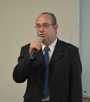 Renan Filho concede título de Cidadão Honorário ao presidente da Fecomércio