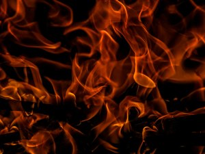 Jovem embriagado causa incêndio na própria casa no município de Flexeiras