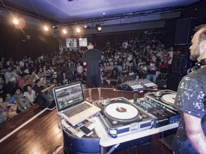  Hip-hop e Stand-up marcam celebração dos 47 anos do Teatro de Arena Sérgio Cardoso