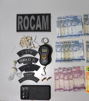 Casal é preso por tráfico de drogas e porte ilegal de munição no bairro Caititus, em Arapiraca
