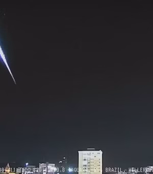Chuva de meteoros Perseidas deixa rastro luminoso no céu do RS