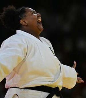 Beatriz Souza vence final do judô e garante 1º ouro do Brasil