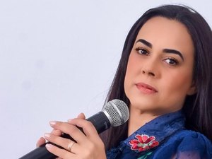 ''Meu sonho é que a minha voz possa alcançar muitas vidas'', diz cantora gospel de Maragogi