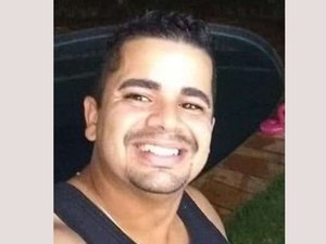 Idoso mata motociclista, foge e simula roubo de carro envolvido no acidente