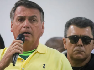 Defesa de Bolsonaro deixa em aberto data de depoimento à PF sobre registro de vacina