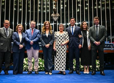 Senado realiza primeira entrega da Comenda Ceci Cunha e homenageia mulheres de destaque na política
