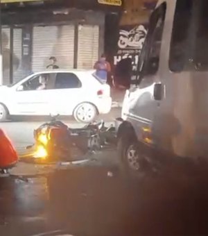 Acidente grave  é registrado na noite desta quinta-feira (5) no bairro Cacimbas, em Arapiraca