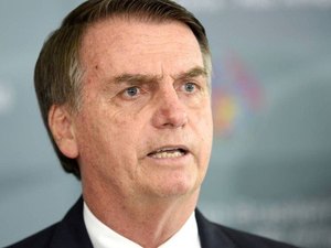 Governo vai subir IOF e baixar alíquota máxima de Imposto de Renda, diz Bolsonaro