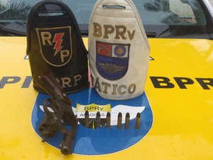 Dupla acusada de assaltos em série é presa no bairro de Ipioca, em Maceió
