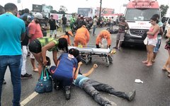 Colisão entre motocicletas deixa três feridos no Agreste