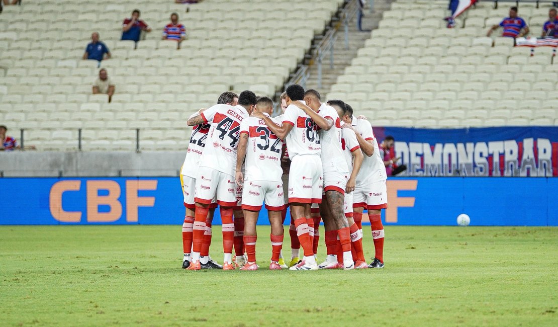 CRB sai em desvantagem na Copa do Brasil; vaga será decidida no Estádio Rei Pelé