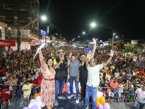 Prefeito Gilberto Gonçalves realiza segunda edição do Festival de Prêmios das Mães 2023 em Rio Largo