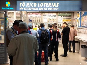 Seis apostadores dividem prêmio da Lotofácil