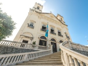 Missa Campal e Procissão de Corpus Christi interditam ruas do Centro de Maceió
