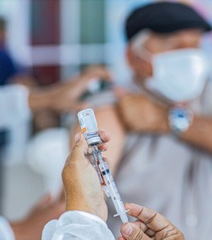 Vacinação por Drive Thru começa terça-feira (23) em Arapiraca