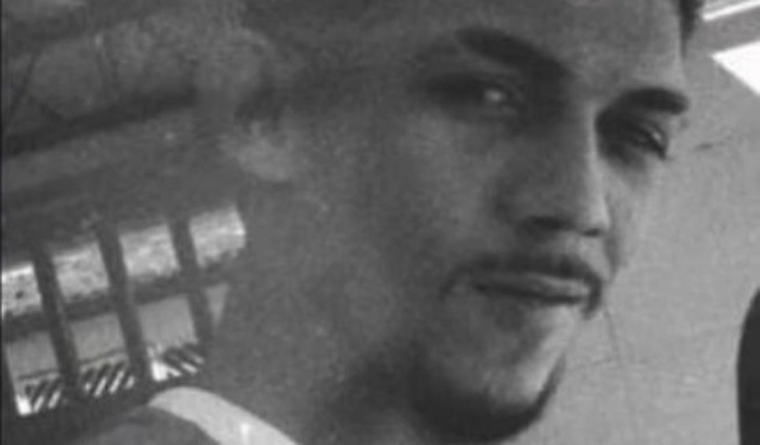 Homem de 25 anos é encontrado morto dentro de casa em Rio Largo