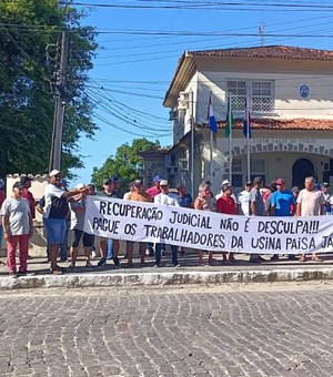 Ex-funcionários da Usina PAISA protestam por pagamento de direitos trabalhistas em Penedo