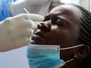 Brasil ultrapassa mil mortes e chega a quase 300 mil casos de Covid em 24 h
