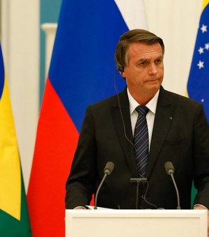 Bolsonaro se confunde e chama a si mesmo de mentiroso em discurso