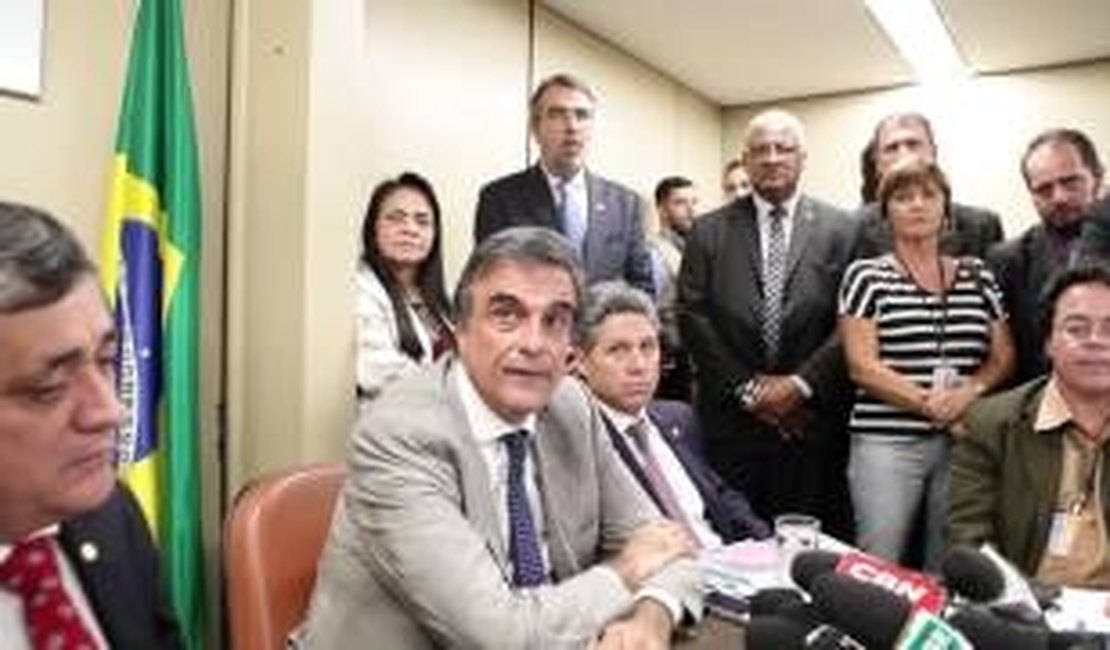 AGU José Eduardo Cardozo, houve um ?desvio de poder? na decisão de Cunha