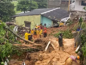 Morre menino de 12 anos que perdeu toda família em deslizamento de terra em Paraty