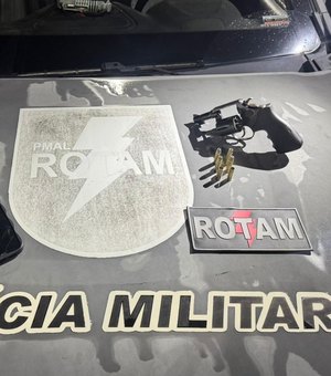 Suspeito de homicídio morre após troca de tiros com a polícia no José Tenório