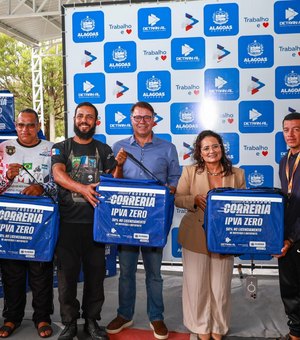 Motociclistas profissionais recebem treinamento e 250 bags térmicas do Detran Alagoas