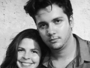 Rodrigo Faro ajuda jovem a comprar vestido da noiva