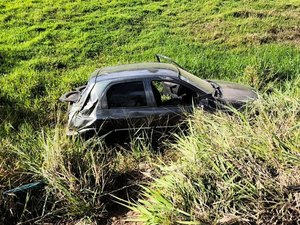 Família arapiraquense sofre acidente de carro na AL 105; todos sobreviveram