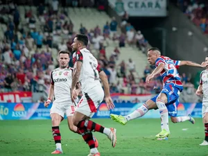 Flamengo tropeça e Palmeiras pode abrir na liderança do Brasileirão