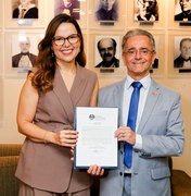 Fábio Bittencourt promove juíza Lívia Mattos para a comarca de Penedo