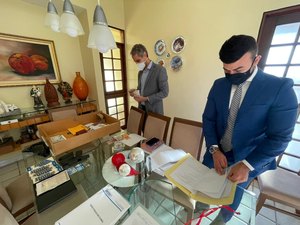 [Vídeo] Ex-prefeito é acusado de desviar cerca de R$ 6 milhões em licitações fraudulentas