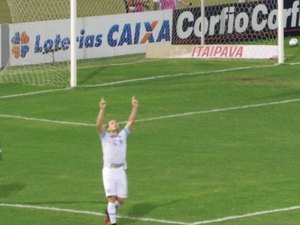CRB sofre virada do Avaí e perde a segunda consecutiva no Rei Pelé