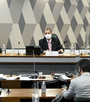 Ernesto Araújo diz à CPI da Pandemia que não houve atritos com a China