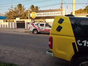 Casa é invadida e tem dois notebooks, televisão e uma mochila furtados