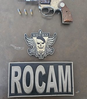 Homem é preso por porte ilegal de arma de fogo e descumprimento de medida protetiva, em Arapiraca