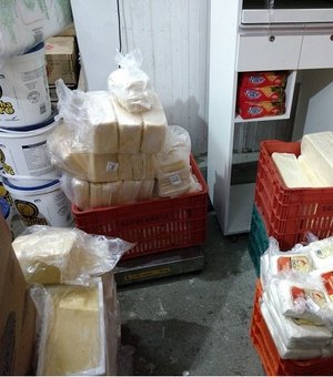 Força-tarefa apreende 1,7 tonelada de queijo clandestino em mercados públicos de Maceió