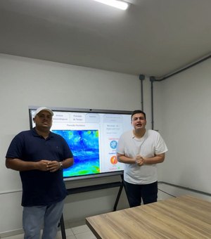 Prefeito Carlos tranquiliza população de Rio Largo e reforça ações emergenciais diante das fortes chuvas