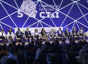 Brasil quer ter supercomputador e desenvolver modelos nacionais de IA