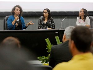 ?Papel dos assistentes sociais no Judiciário é debatido em Encontro de Filiação e Paternidade