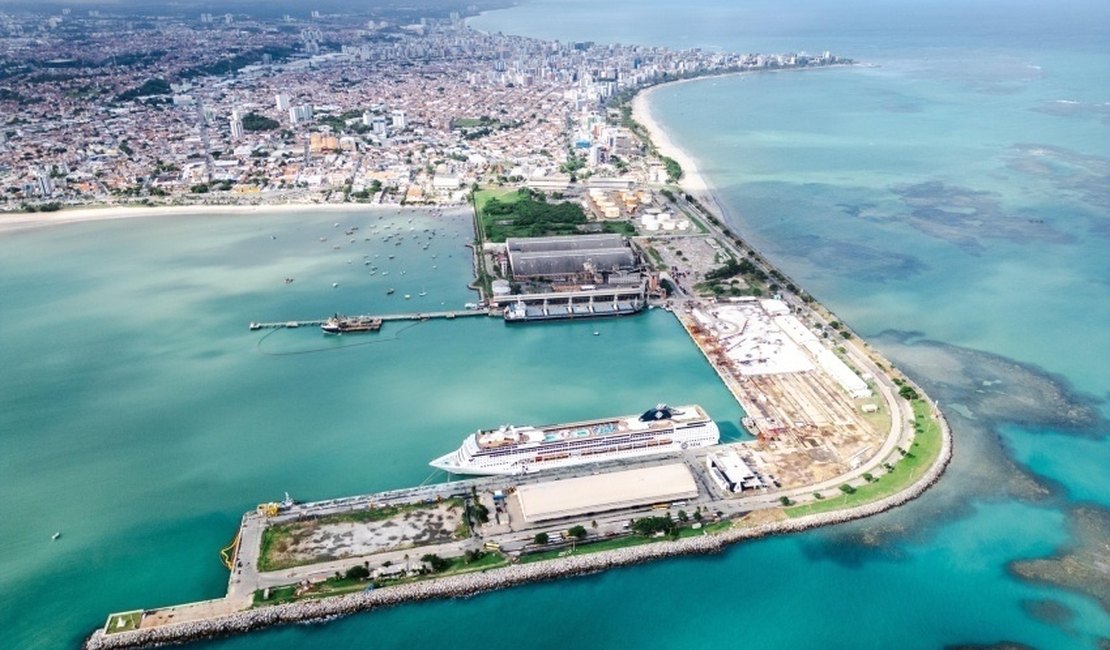 Maceió se destaca entre os destinos mais buscados por turistas estrangeiros no Brasil